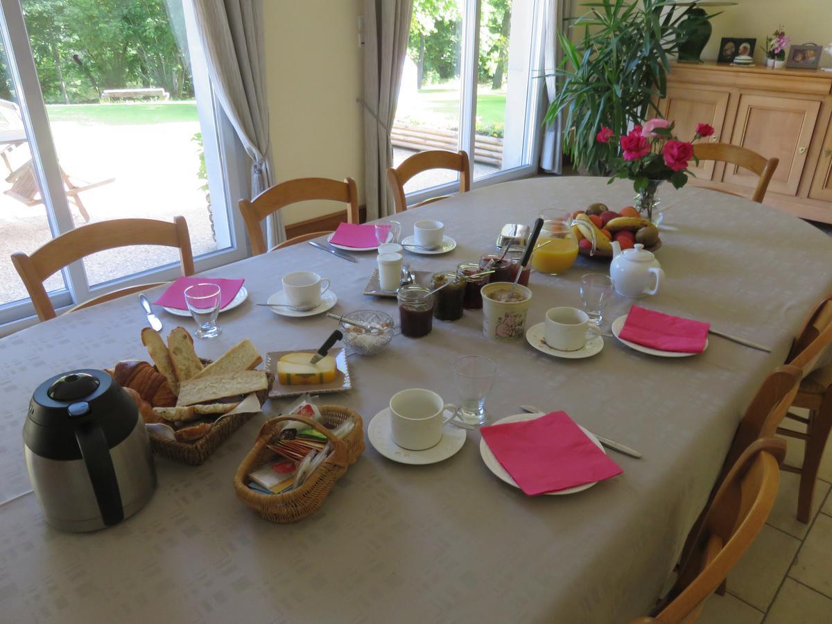 Les Quatre Saisons Bed & Breakfast Moitron-sur-Sarthe Luaran gambar